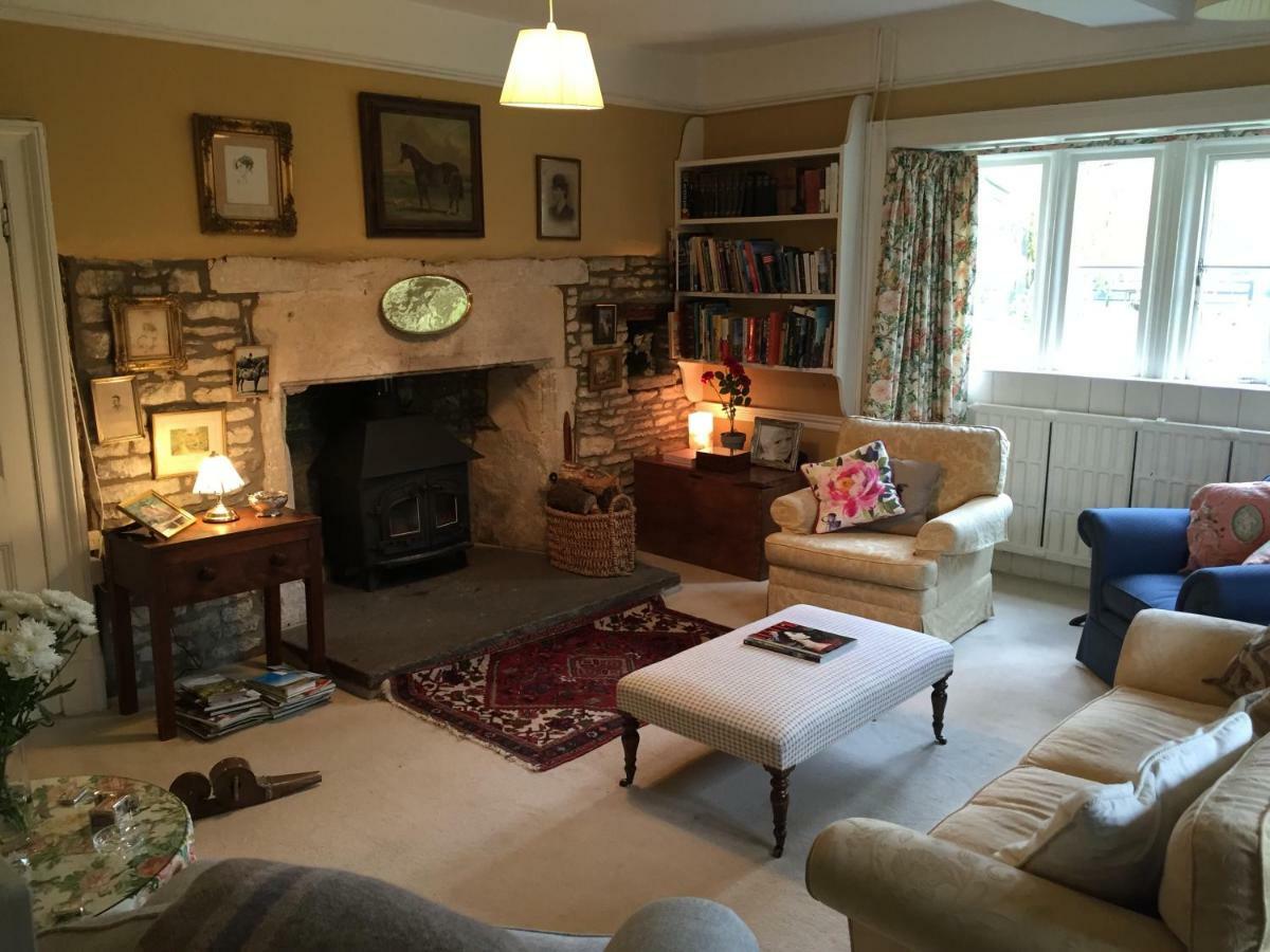 The Manor Farm Alderton Villa Чипенъм Екстериор снимка